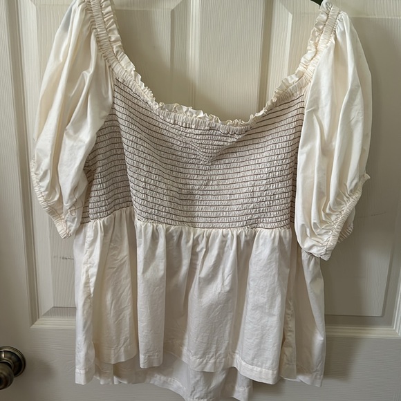 Old Navy Smocked peasant top 3X - Picture 3 of 6